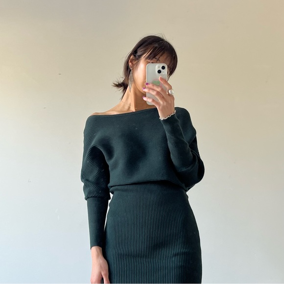 Witchery Knitted Off-Shoulder Dress - Picture 7 of 7